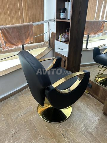 Fauteuil de coiffure noir & or tres bon état   - 2
