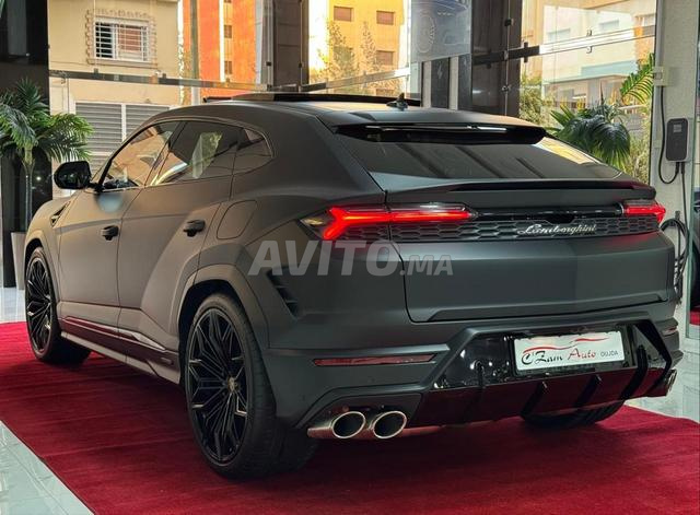 Lamborghini Urus SE – Nero Nemesis