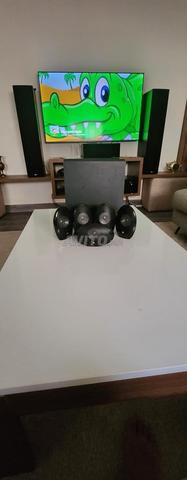home cinema 5.1 de marque KEF 