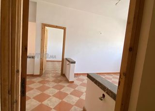 Maison ensoleillée dans un bon emplacement