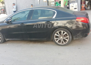   peugeot 508automatique diesel année 2014