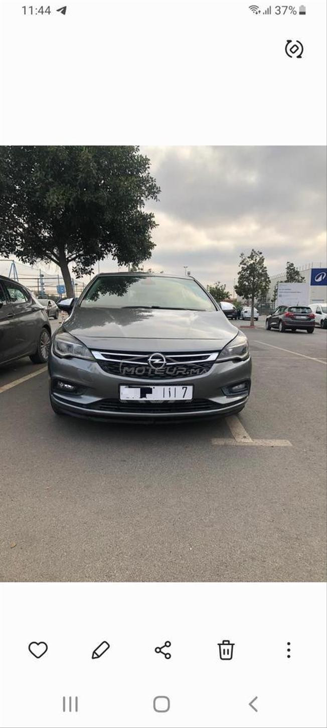 Opel Astra Diesel Manuelle 2017 à Casablanca
