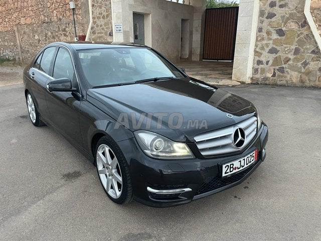 Mercedes 220 AMG