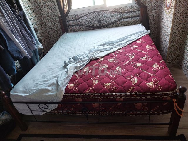 lit 160 avec matelas simons haute qualité