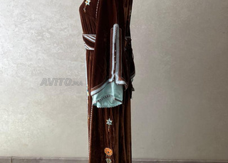 Caftan en velours 2 pièces à vendre 