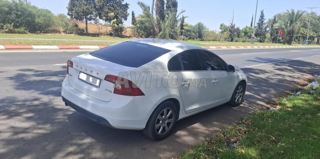 volvo s60 D4 1ère main 
