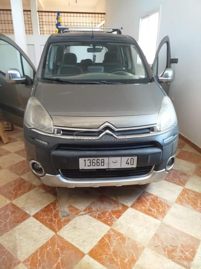 Citroën Berlingo Diesel Automatique 2014 à Larache