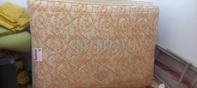 matelas deux places très bon état  - 2