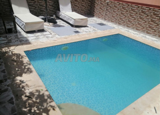  منزل ملكية عدلية قابل للتحفيظ بالمسبح و حديقة