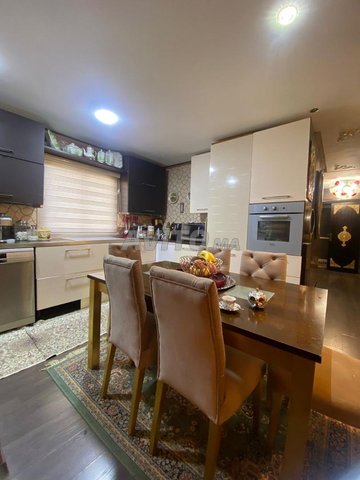 Appartement à louer 150 m² à Rabat