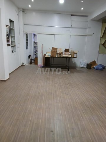 Magasin 93 m² sur jardin, route ain chkaf Fès