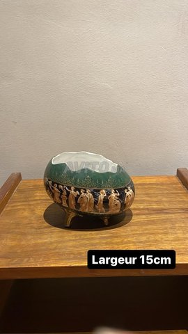 Vase décoratif ancien en porcelaine – 15 cm