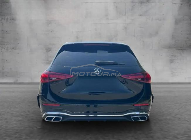 Mercedes-Benz 220 Diesel Automatique 2023 à Fès