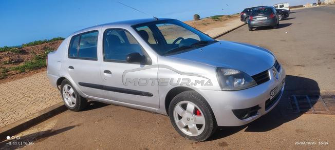 Renault Clio Essence Manuelle 2008 à Salé