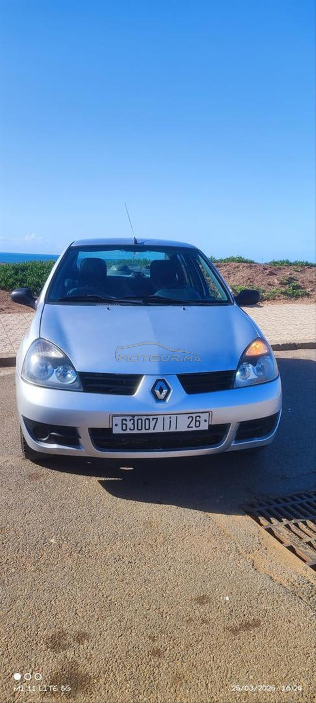 Renault Clio Essence Manuelle 2008 à Salé