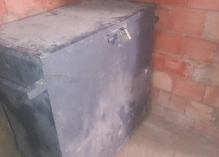 صندوق حديدي 