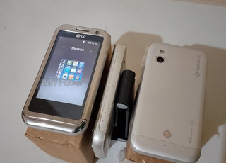 LG KM900 En Assès Bon État à Decoder