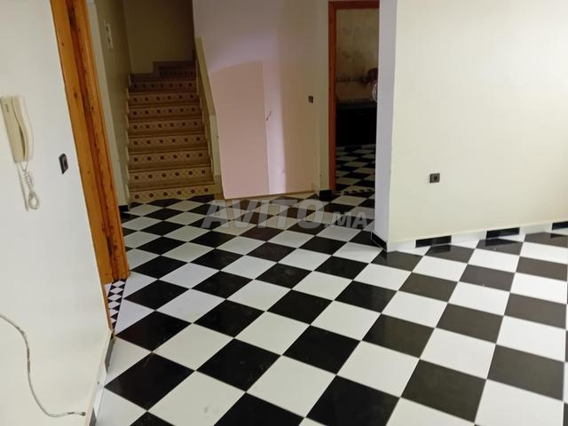 Vente Appartement @ 2 façades au 2ème étage 