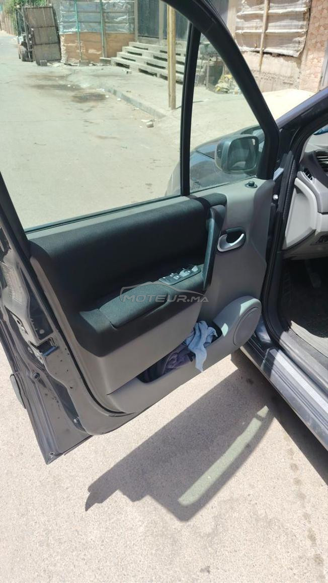 Renault scenic n9iya 3mara kolchi fiha khdam