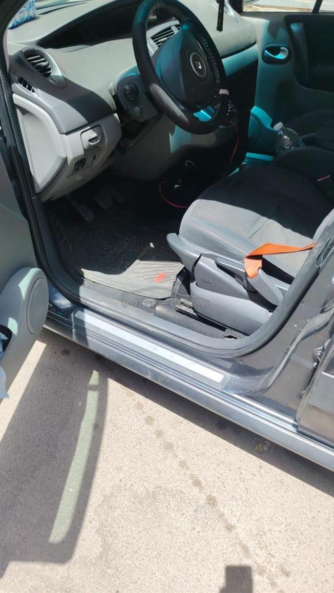 Renault scenic n9iya 3mara kolchi fiha khdam