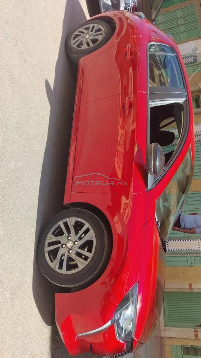 Peugeot 208 bon état premiére man 
