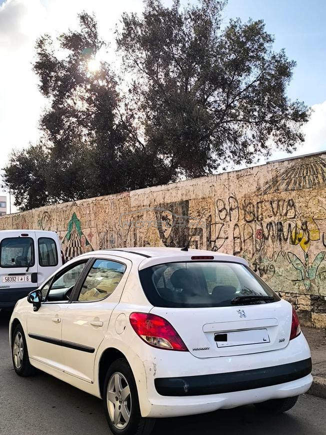 Peugeot 207 essence 