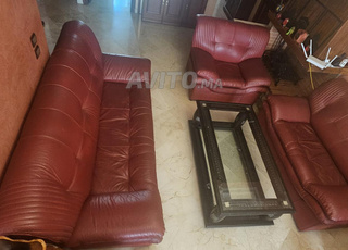 vente salon en véritable cuir avec table basse