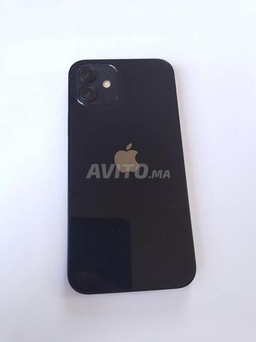 I Phone 12 normal  fi halage jayida