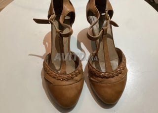 Chaussures bocage en cuir marron clair 36