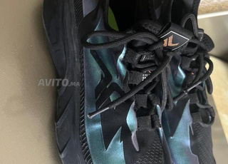 Des baskets de style sport / running