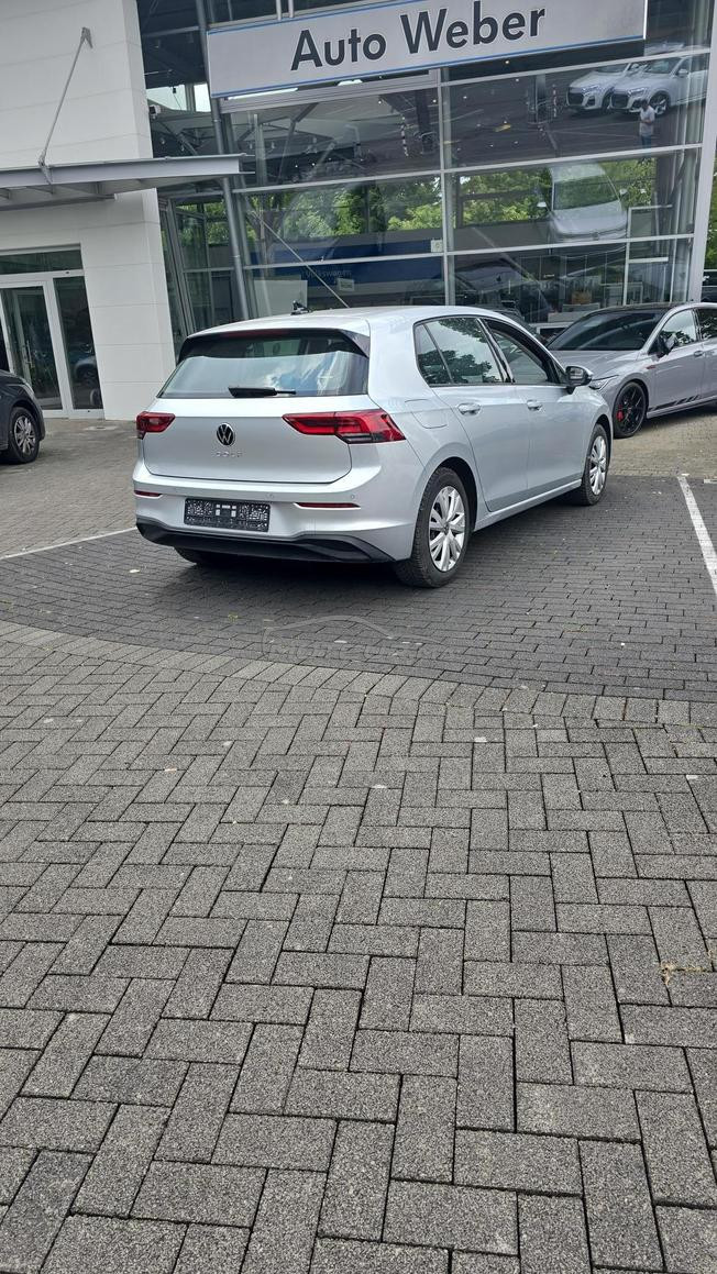 Golf 8  Modell 2020 deouane 2025