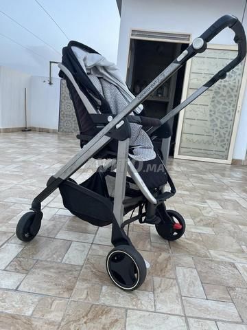 Poussette pliante en très bon état - 2