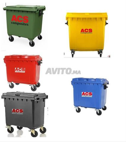 bac à ordures en PEHD 660 Litres