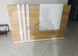 Fabrication Des Bureaux Réception Gh 