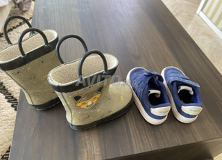 Baskets et bottes taille 23/24