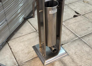 poussoir a saucisse vertical 