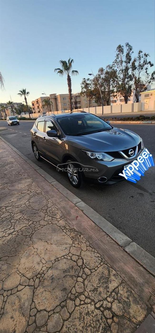 nissan Qashqai 2017 tout options 1800000km