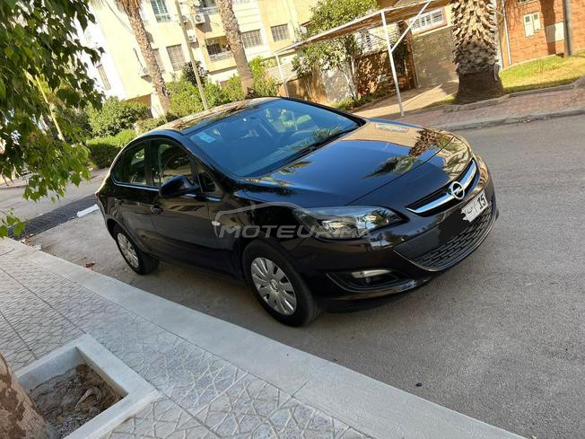 Voiture Opel Astra 2015