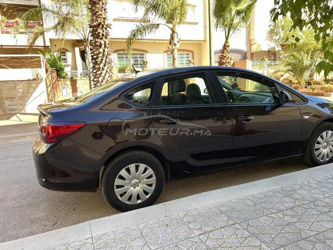 Voiture Opel Astra 2015