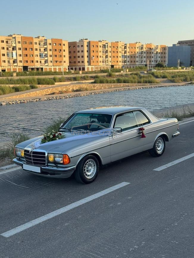 Mercedes-Benz230