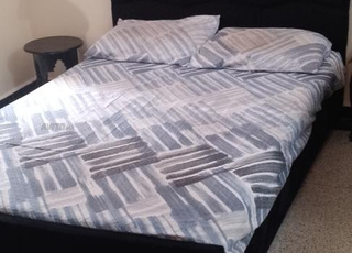 Lit  2 places et cadre noir