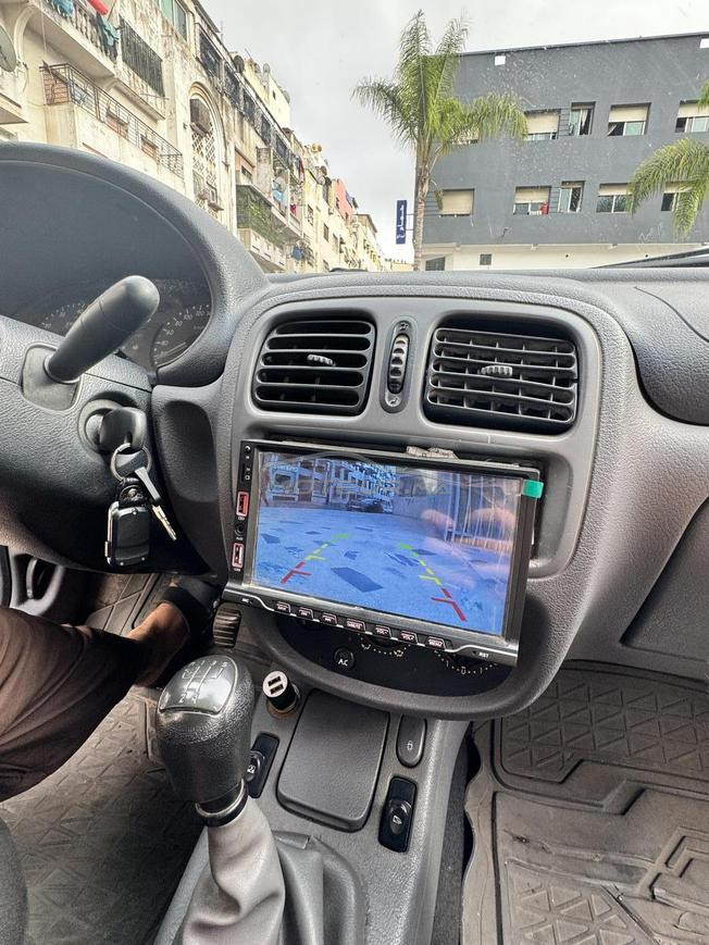 Clio 2 essence 