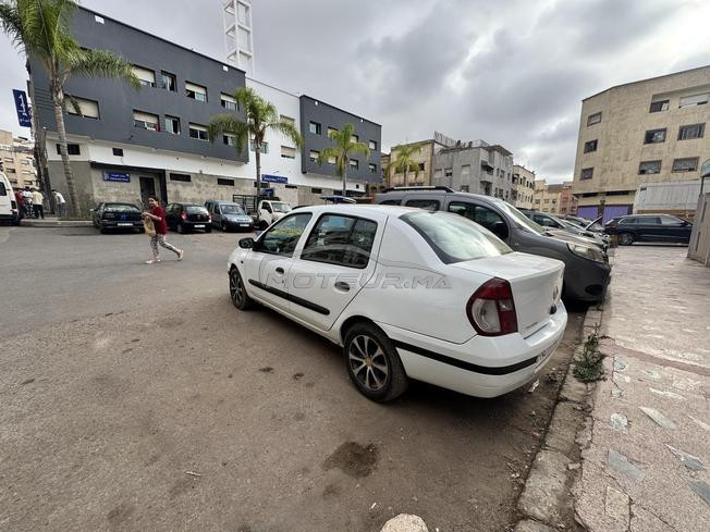 Clio 2 essence 