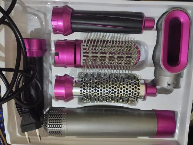 Sèche-cheveux 5 en 1 utilisé une fois - 2
