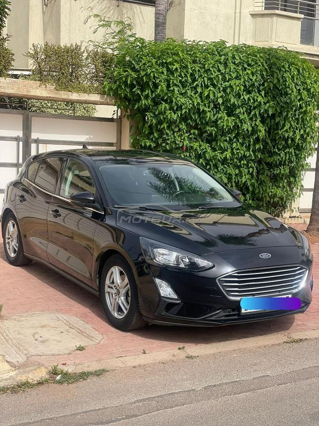 FOCUS 1 ER MAIN 