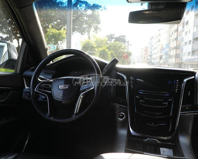 Cadillac Escalade Essence Automatique 2016