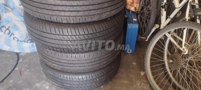 pneu a vendre pour tiguan - 2