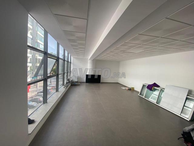 مساحة مكتبية 64 م²