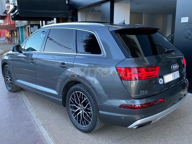 Audi Q7 Diesel Automatique Fin 2018 à Kénitra