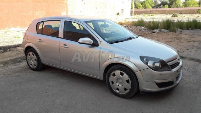 Opel Astra Diesel Manuelle 2004 dédouanée 2009